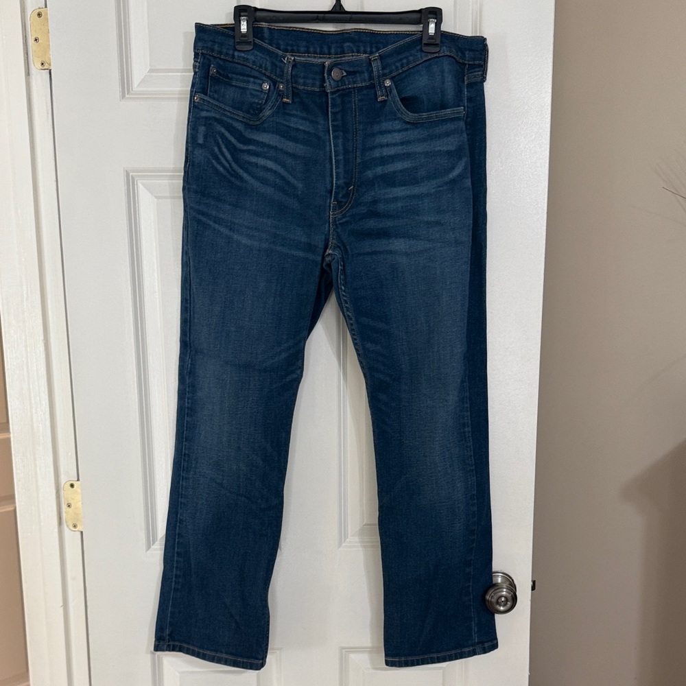 Classic Levi’s 514 Denim Straight-Leg Jeans